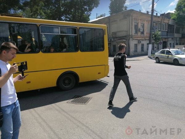 В Одессе перекрыли дорогу в знак протеста против сноса старинных зданий 