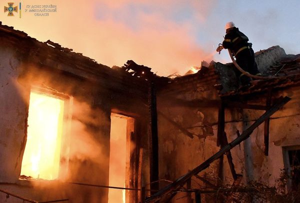 Били по портовій інфраструктурі, будинках та сільгосппідприємству: подробиці обстрілу ворогом Миколаєва