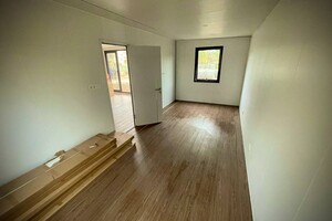 Рядом с парком Савицкого установили десять модульных домов для переселенцев