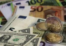 Курс валют в Украине 19 апреля 2025: сколько стоит доллар и евро
